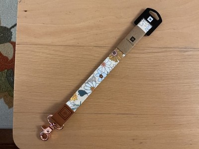 NEW Thread Wallets 19-inch Paisley Floral  Lanyard Keychain Strap Badge Keys