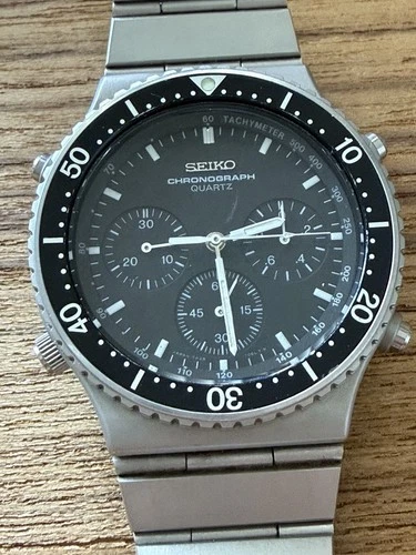 7A28-7040 vintage Seiko Quartz Chronograph Made In Japan