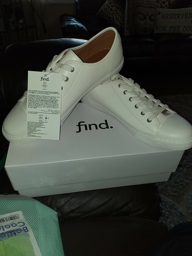 Mens White Trainers/ Sneakers Size 10 