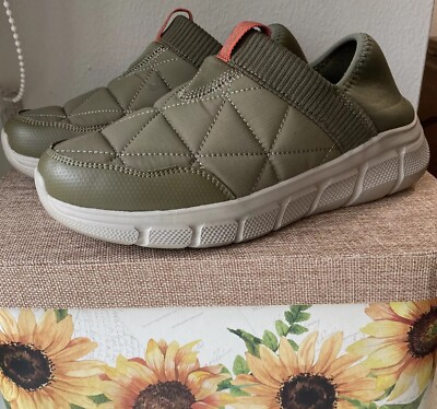 Skechers Bobs Memory Foam Puff Quilted Green Women s Slip On Shoes Size 7