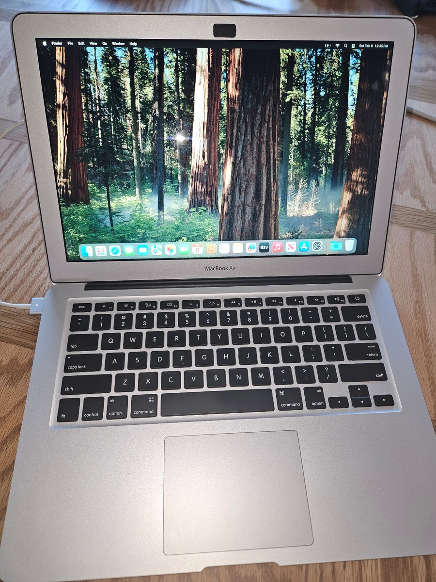 Apple MacBook Air 13 in 2017 Silver with macOS Sequoia 15.2