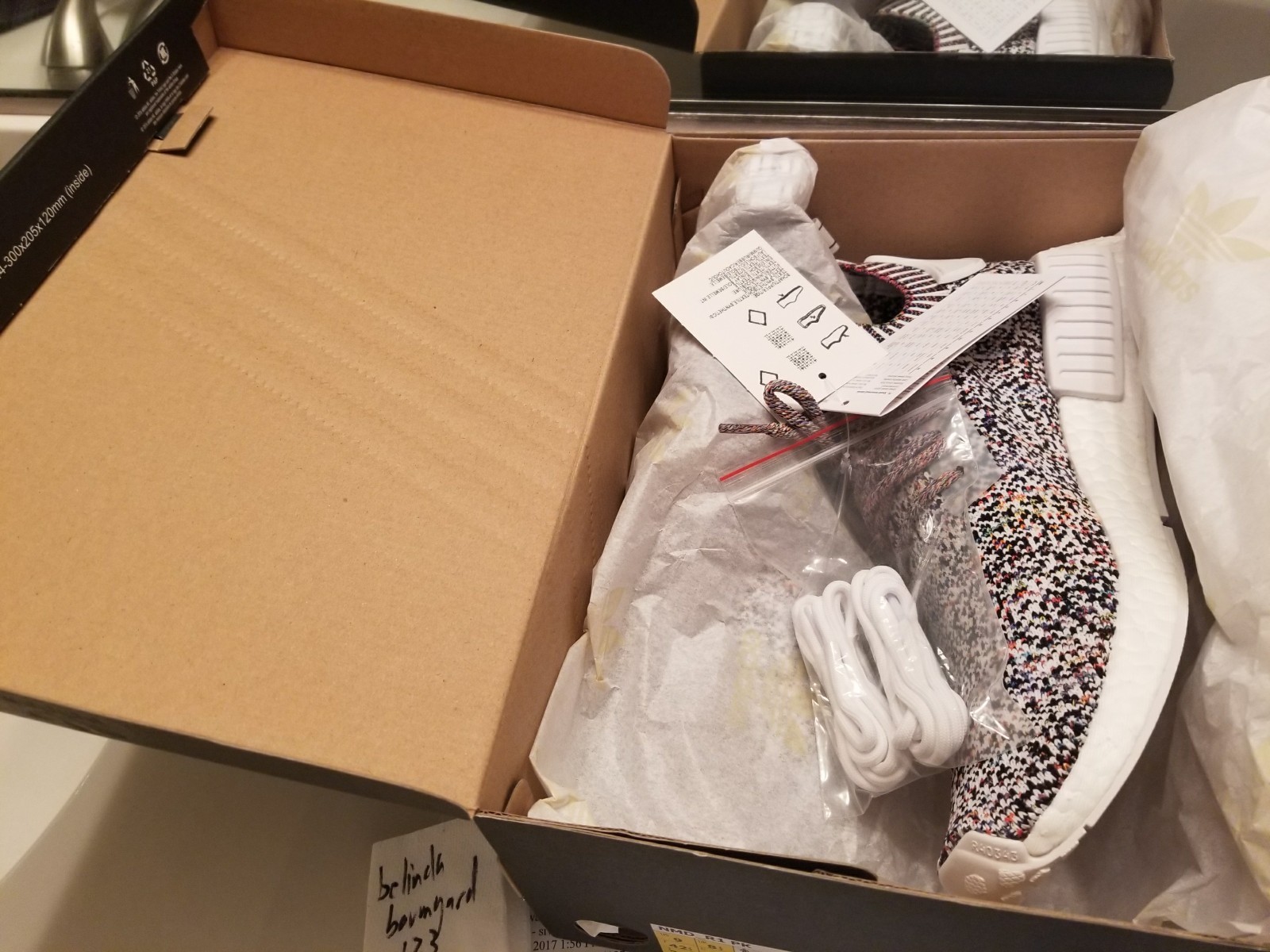 Adidas colore nmd_r1 primeknit multi - colore arcobaleno bianco colore Adidas statica bw1126 ricevuta 02eb21 Adidas colore nmd_r1 primeknit multi - colore arcobaleno bianco colore Adidas statica bw1126 ricevuta 02eb21