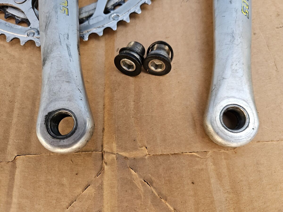 Vintage Shimano 105 5500 Triple Road Bike Crankset FC-5503 Vintage Shimano 105 5500 Triple Road Bike Crankset FC-5503