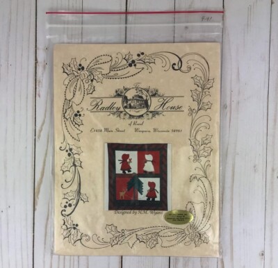 The Radley House Merry Sue Wall Quilt Pattern, Vintage 1988 41 x 45 In Christmas