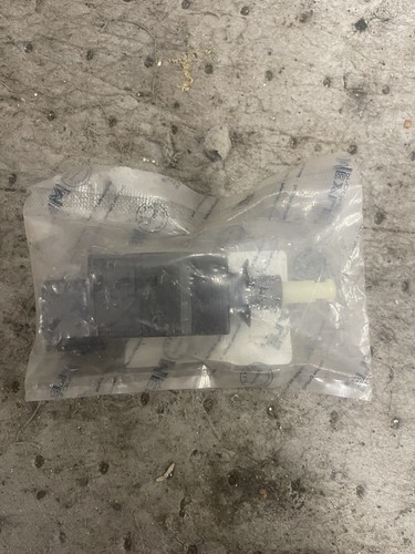 Meyle Brake Light Switch Fits Mercedes Benz 0148900008 - Picture 3 of 3