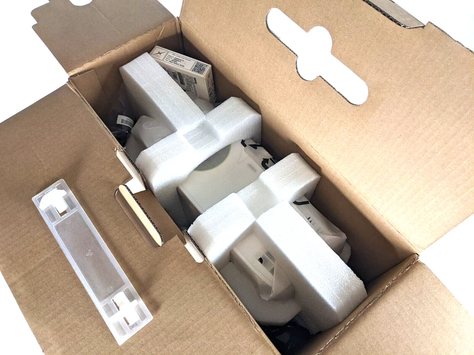 BenQ EH600 Smart Projector 1080p 3500 Lumens Wireless Android Business HDMI - Image 2 of 4