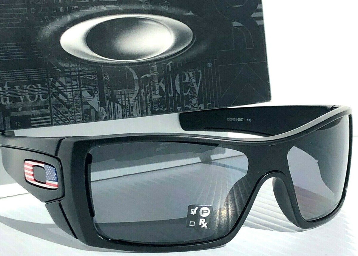 NEW Oakley BATWOLF Black Matte USA Flag RWB POLARIZED Gray