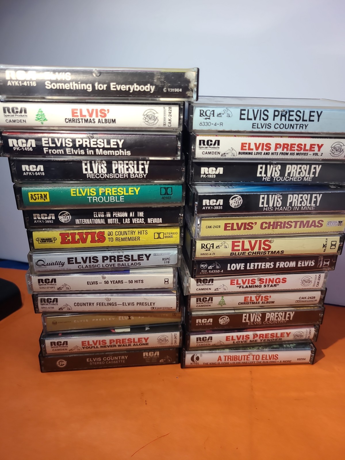 Elvis Presley Cassette Tapes-Lot of 25  One Sealed