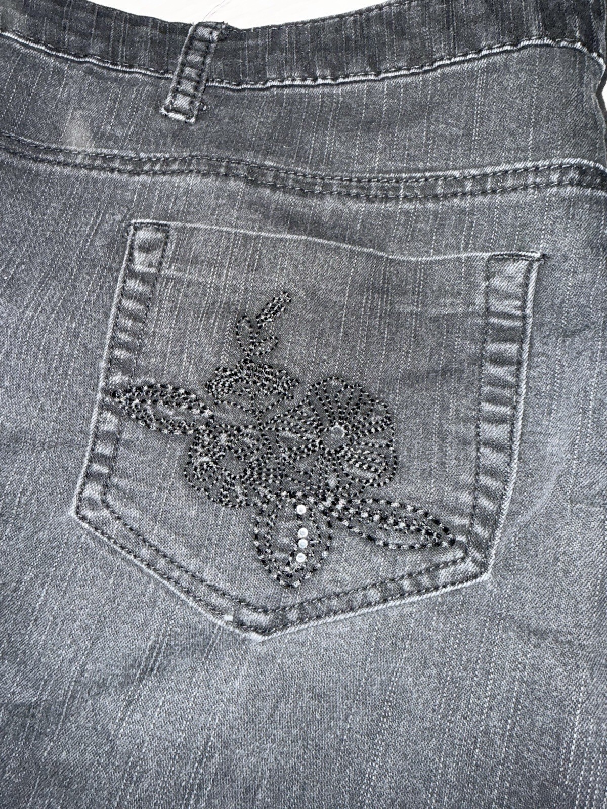 Basic Editions Black Embroidered Capri Jeans 24W - image 2