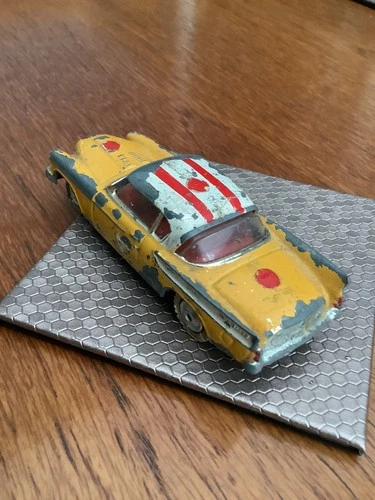 Corgi Toys 211S Studebaker Golden Hawk Diecast Model Car 1960-65 Vintage