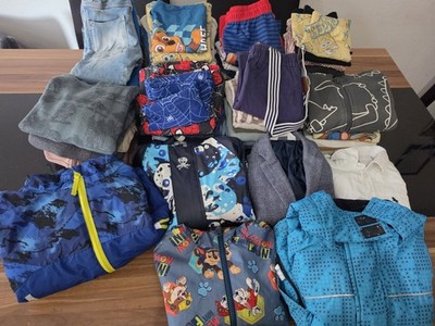 Jungen Paket Kleidung Gr 98-104  40 Teilig