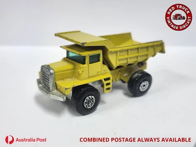 MATCHBOX SUPERFAST 1970-71 No.28 MACK DUMP TRUCK (DAMAGED REAR AXLE) * [PM1] - image 1 of 4