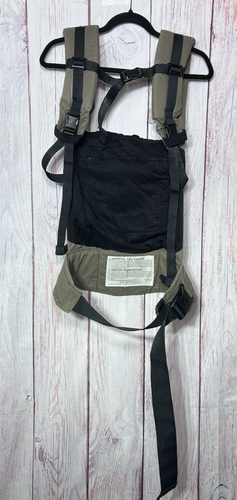 Ergobaby Adjustable Baby Carrier Zipper Pockets Green/Brown Black Hood 12-45 LBS - Picture 5 of 8
