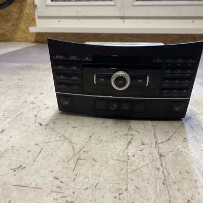 Mercedes-Benz W207 E-Coupe Navi Head Unit Radio Original A2129069900