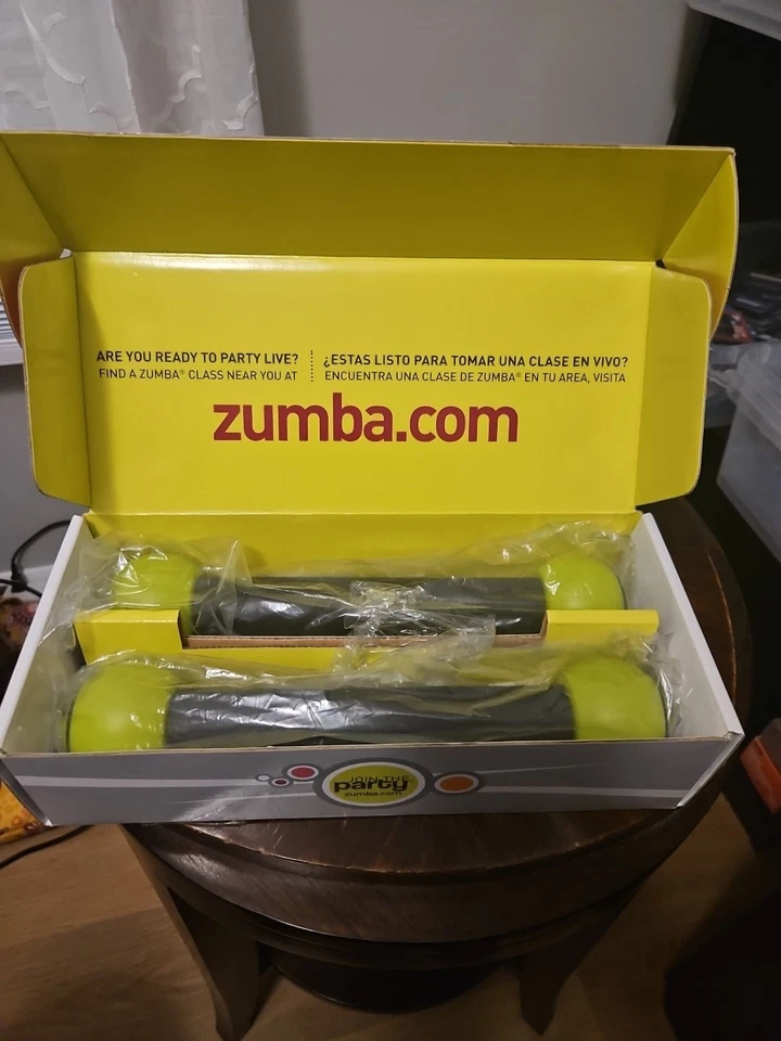 Zumba Fitness Join The Party transformação total do corpo com bastões tonificantes de 1 lb - Imagem 2 de 4