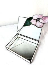 Vtg Slag Stained Glass Trinket Small Hinged Jewelry Box White Pink Flower Design