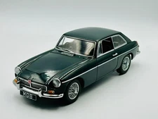 1:18 1969 MG B GT Coupe MKII -- Racing Green -- AUTOart Millenium 76602