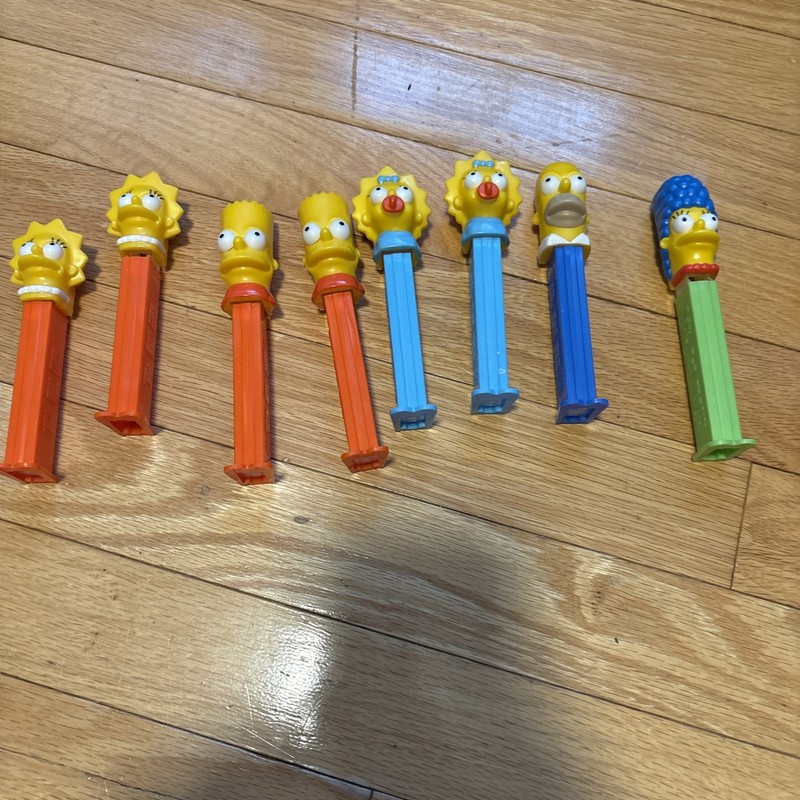 Set of 8 PEZ Dispensers THE SIMPSONS Homer Lisa Maggie Bart Marge