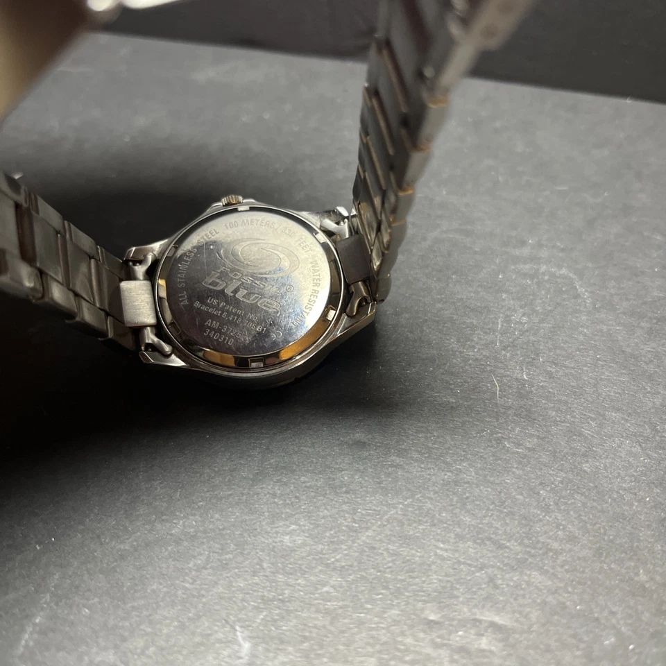 Relógio masculino azul fóssil aço inoxidável prata 100M 330 pés resistente à água - Imagem 4 de 4