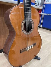 Jose Ramirez 1E Classical Guitar Rich Bass & Bright Treble with Straight Neck