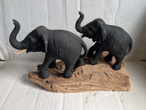 Carved Wood Black Adult & Young Elephants Ornament Sculpture 26 x 13 cm VGC