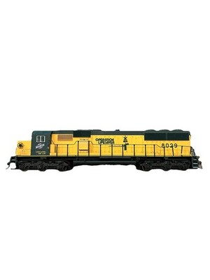 HO PROTO 2000 SD-60 CHICAGO NORTH WESTERN CNW OPERATION LIFESAVER