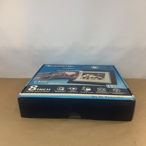 PANDIGITAL WITH PANTOUCH CLEAR 8 INCH DIGITAL PHOTO FRAME. 1GB, 6400 IMAGES 4:3 - Picture 5 of 6