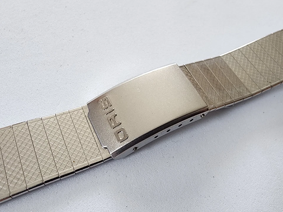 Used Rare vintage oris Bracelet 18 mm Curve end pieces Unique. - Image 3 of 4