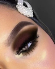 OFRA signature palette symphony berry Charm Blissful Mauve Plum High Pigmented