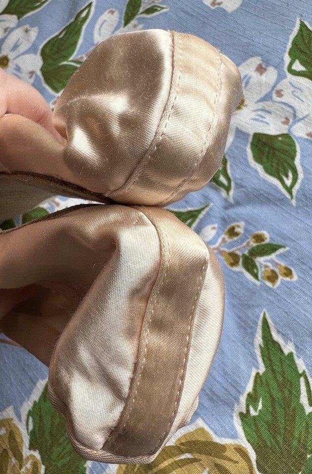 Nikolay Maya I size 8 1/2 xxx shank H pointe ballet shoes pro Russian