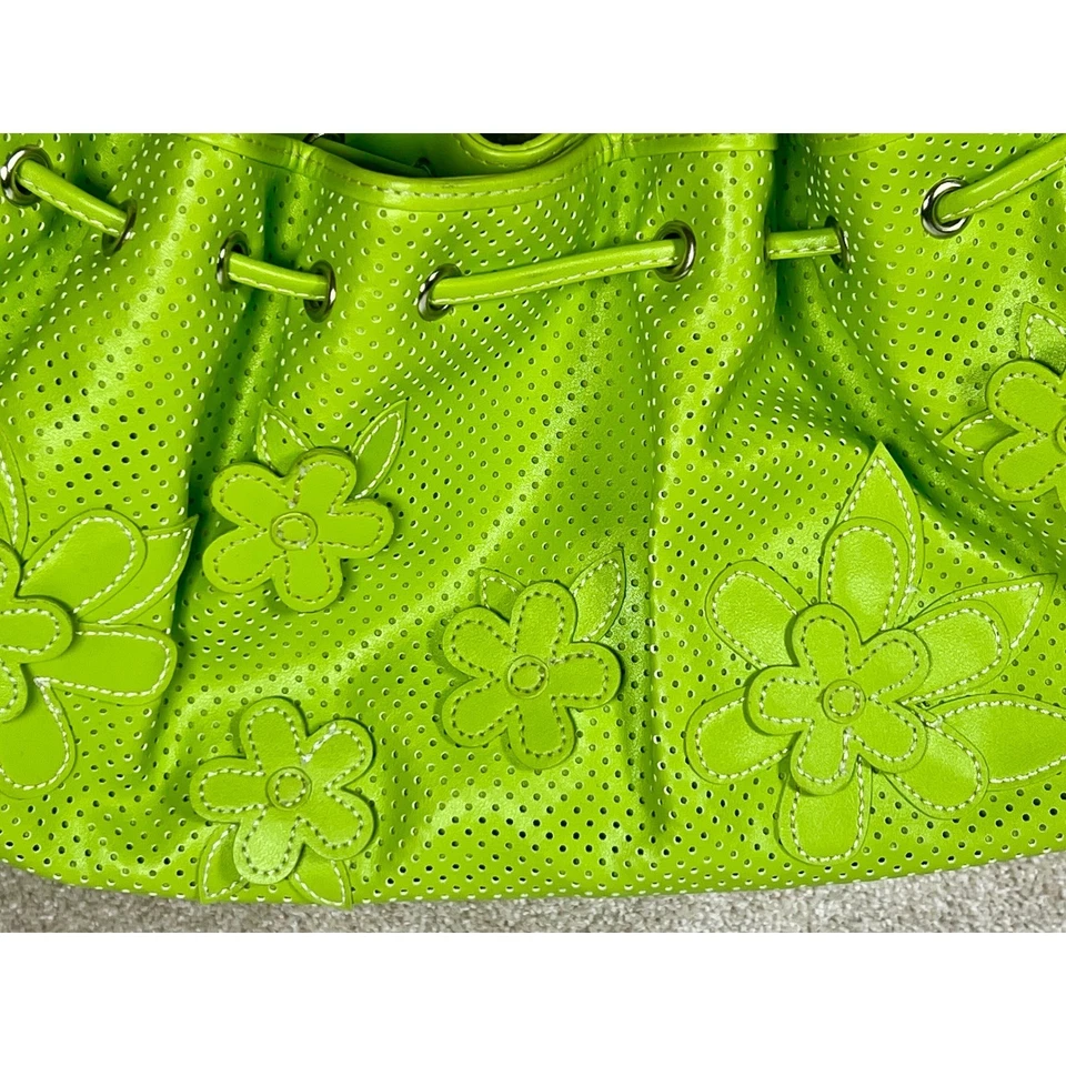 Conjunto de Cartera Perforada Floral Verde Colección Suzanne Somers Bolso Y2K BOHO Foto 3 de 4