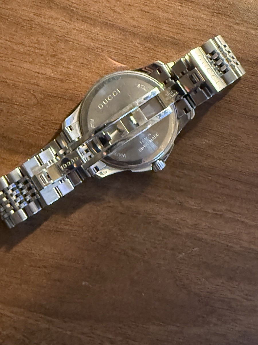 GUCCI 時計 Gタイムレス 126.4 SWISS MADE 箱付き Gucci Quartz Watch 126.4 | Ref. 126.4 Watches on Chrono24