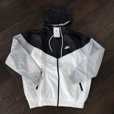 nike windbreaker jacket Men  s XL NWT White Black CU9474-012