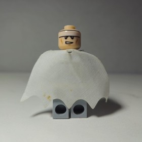 LEGO DC Super Heroes Arctic Batman Minifigure SH047 White Suit - Missing Helmet