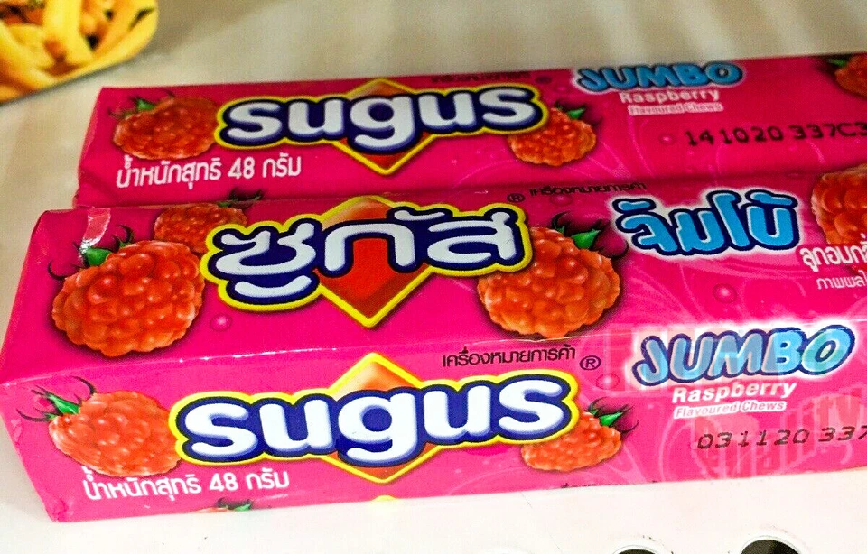 2 сладкие жевательные конфеты со вкусом малины Sugus JUMBO с фруктовым соком 48 г - Изображение 2 из 3