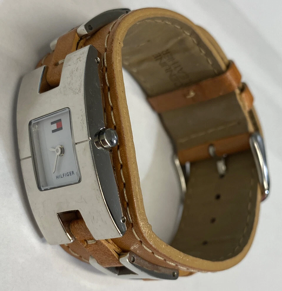 Tommy hilfiger top women's leather watch