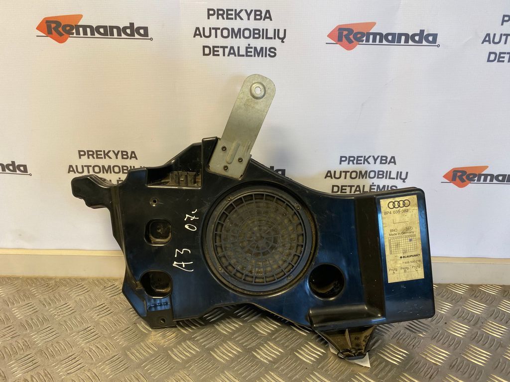 Audi A3 S3 8P 2007 Subwoofer speaker 8P4035382 REM21972 UK