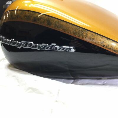 NEW Genuine Harley FLHTKSE CVO LIMITED 2015 GOLD RUSH CARBON DUST