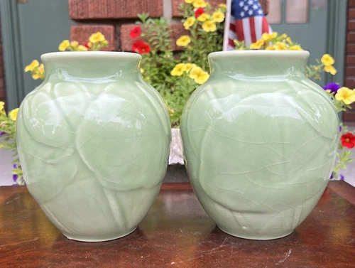 Vintage Rookwood Art Pottery Water Lily Vase Pair Green High Gloss Glaze 6833