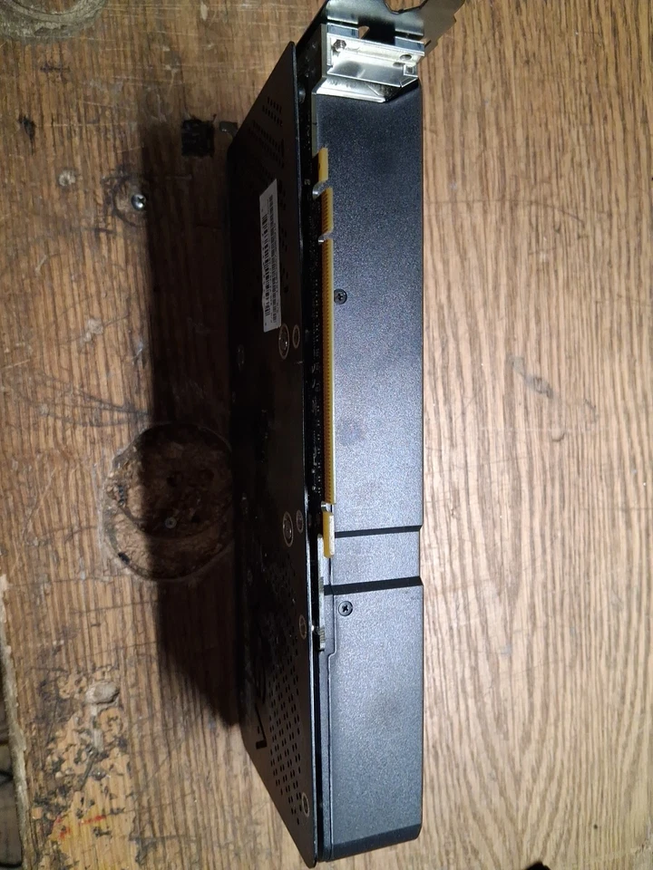 EVGA GeForce GTX 670 2GB GDDR5 PCIe Graphics Card - DVI, DisplayPort, HDMI - Image 2 of 4