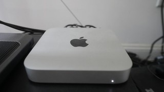 Mac mini M2 (2023) con 16 GB RAM / 512 GB SSD
