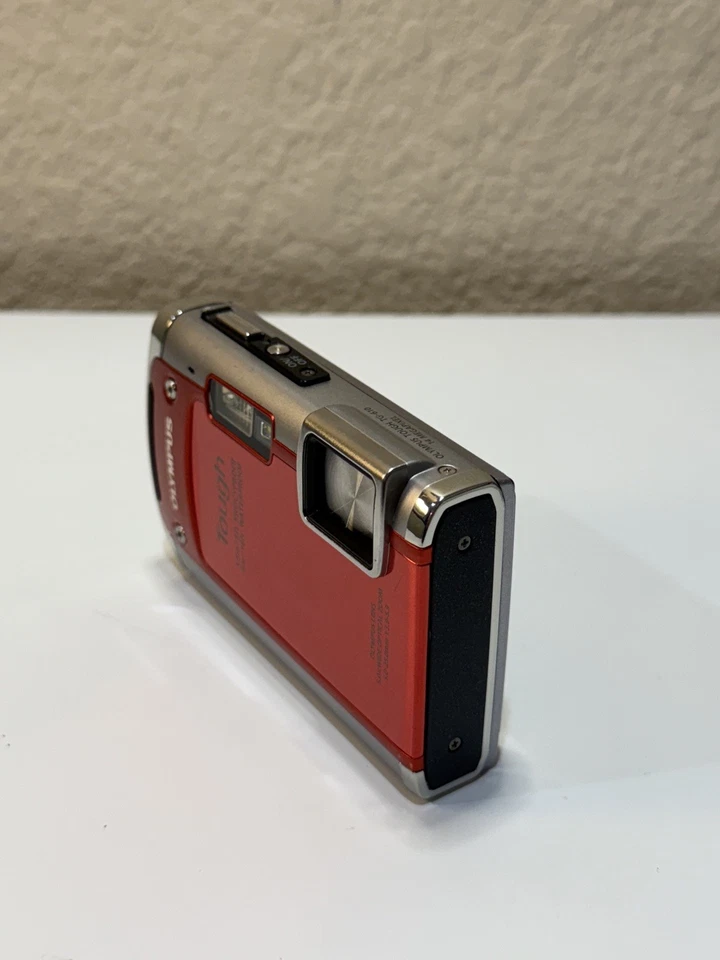 -OLYMPUS-Tough Series TG-610 *ROJA* Cámara Digital Impermeable 5m ~Probada~ •BONITA• Foto 2 de 4