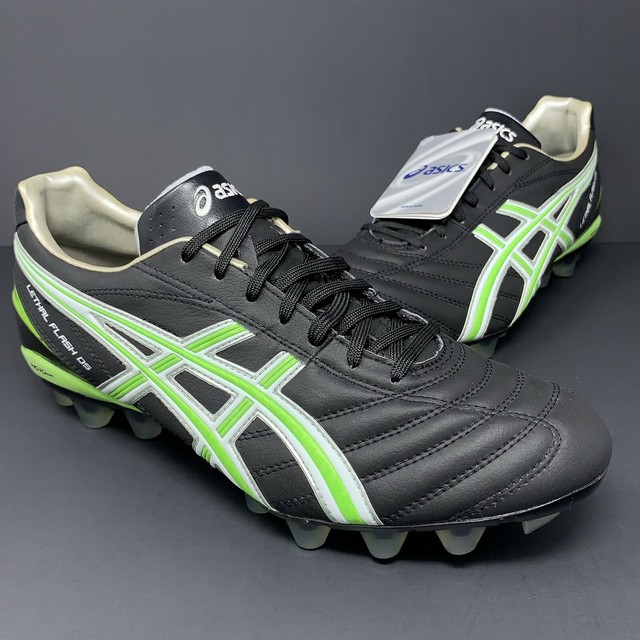 asics soccer