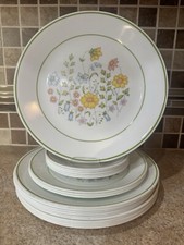 Vintage Corelle Dishes Floral MEADOW 10 1/4" DINNER PLATES Salad Lot Of 19