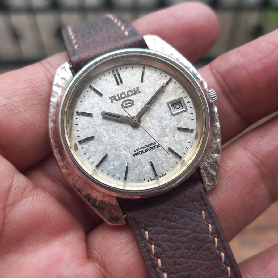 ☺︎ RICOH silver RIQURTZ RARE Ricoh Riquartz solid silver case snowflake dial Cal. 591007