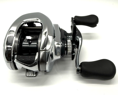 Shimano 19 ANTARES HG Right Handed Bait Casting Reel with Box From