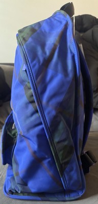 BURBERRY Shield Large Men display picture 2