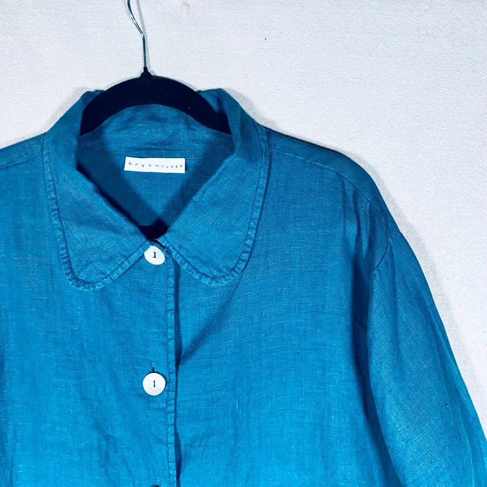 Blusa Bryn Walker de lino para mujer S azul verdoso con botones sostenible Foto 3 de 4