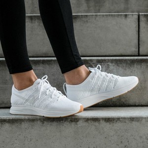 nike flyknit trainer all white