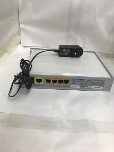 Netgear WNR834B RangeMax Next Wireless WNR834B WITH CHARGER
